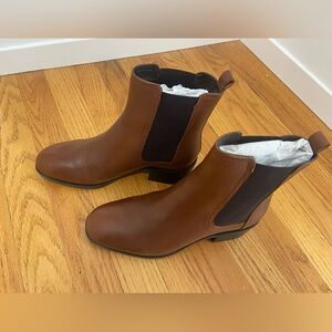 Kenneth Cole Salt Leather Chelsea Boots